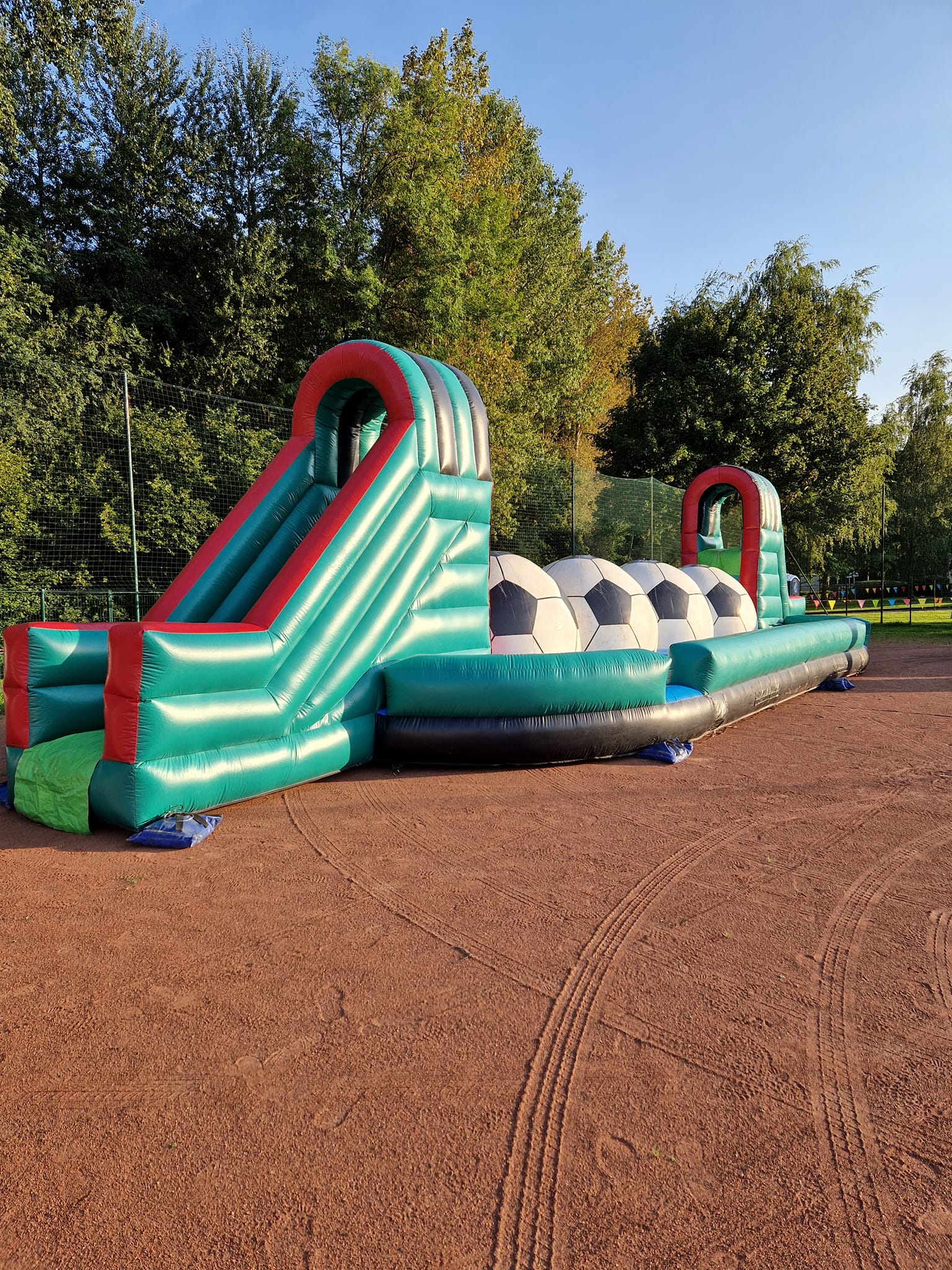 Jeux gonflables événement communal