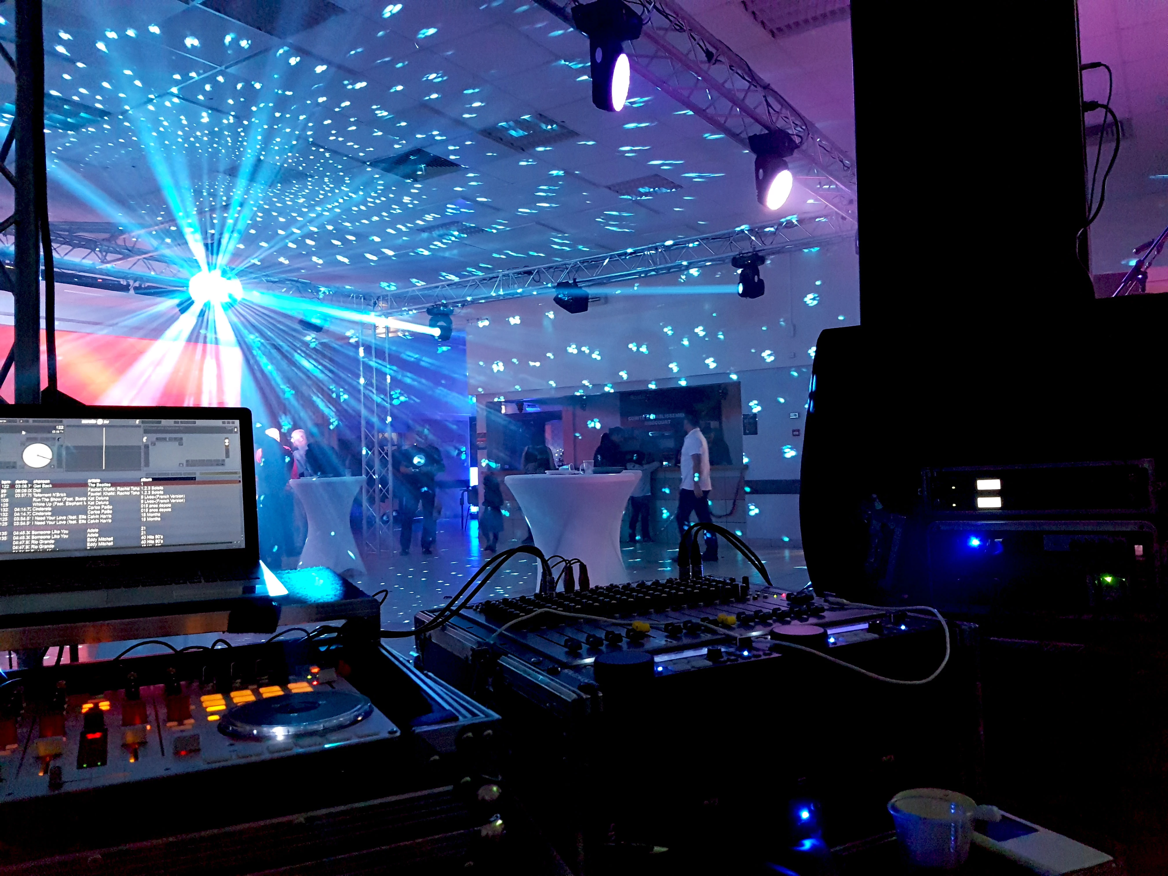 Prestations DJ pour mariage, anniversaire et soirées privées dans l’Oise (Compiègne)